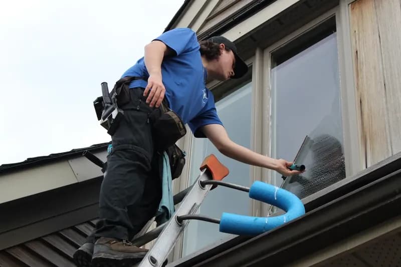 Professional gutter cleaning service in Hamilton
