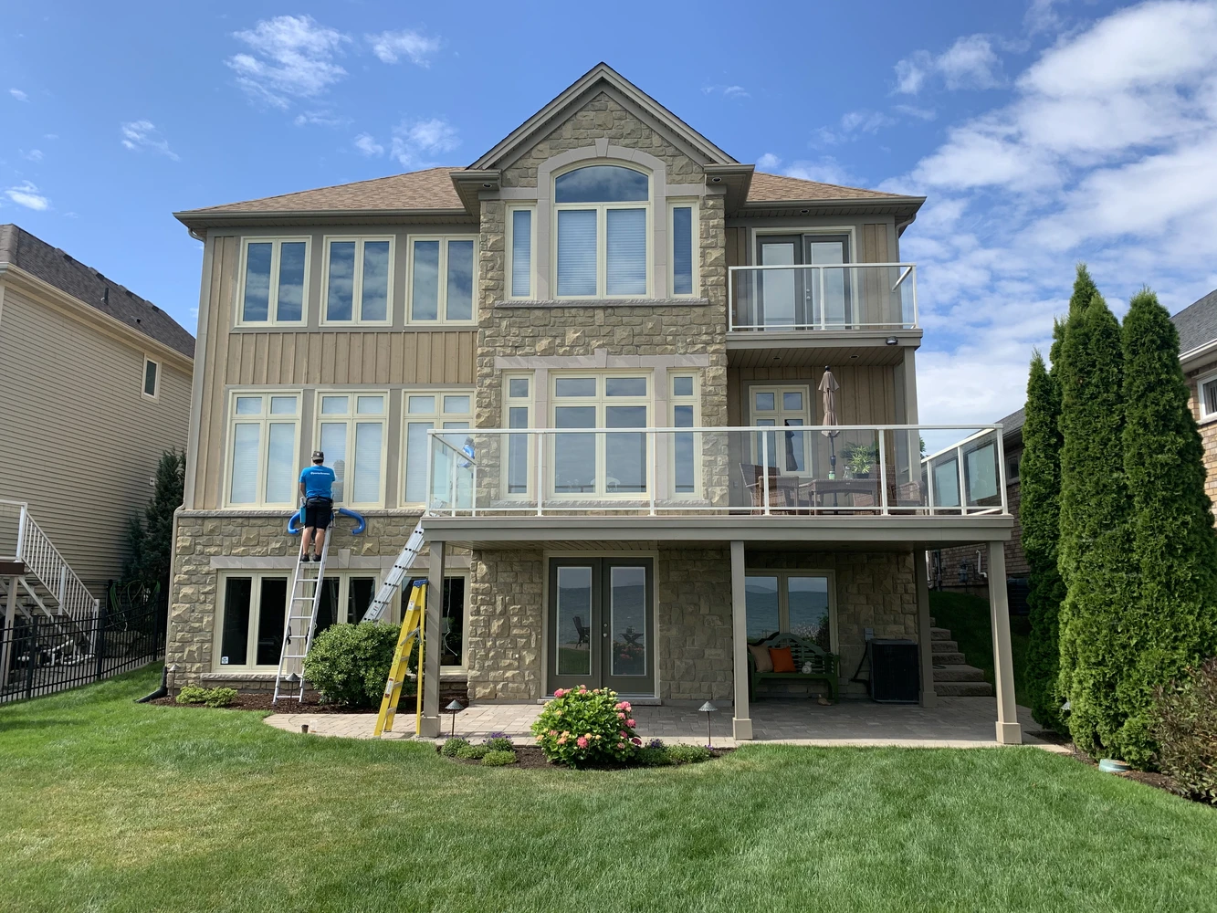 Niagara house having a residential window cleaning service performed
